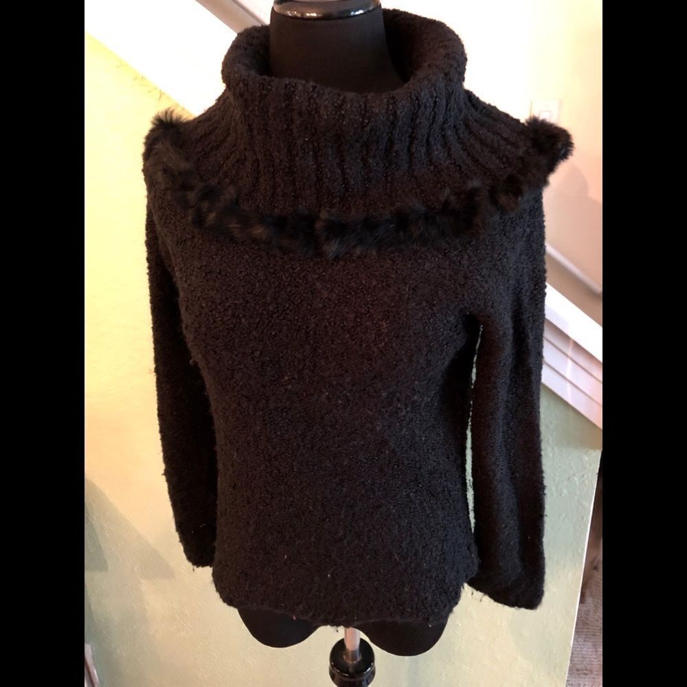 Nice sweater by Escapade in size small
